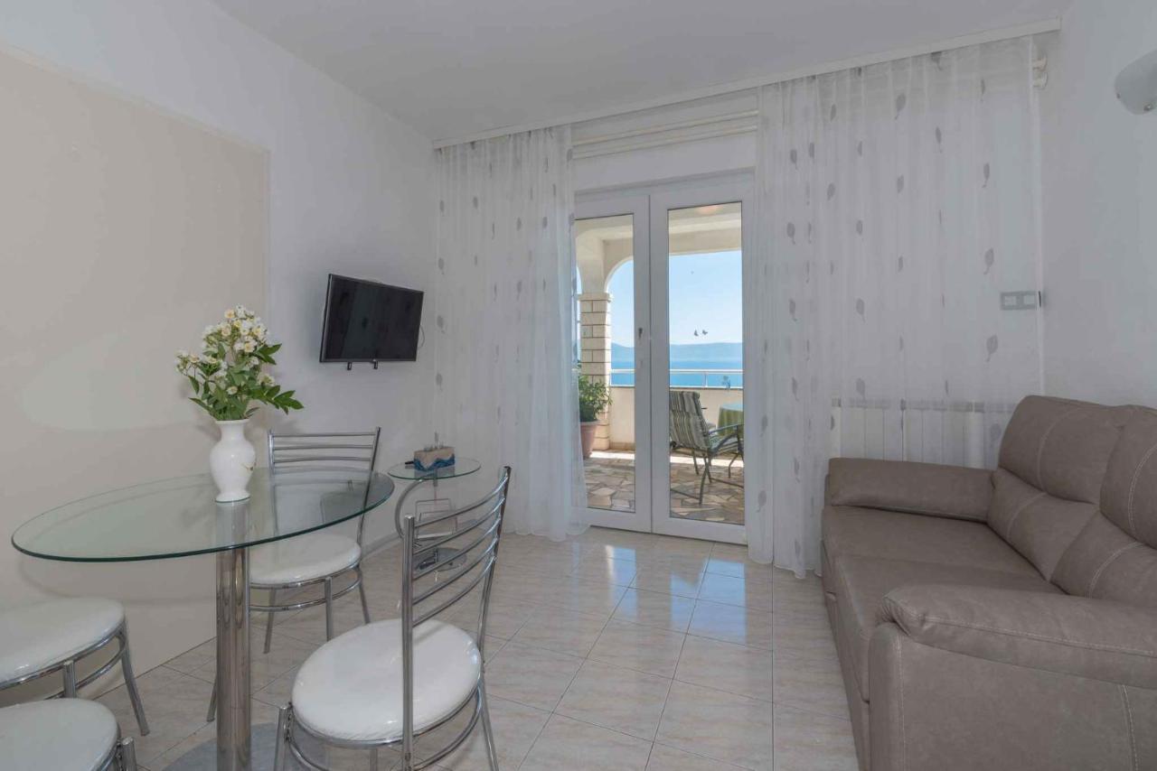 Apartments In Ravni/Istrien 30383 Екстер'єр фото