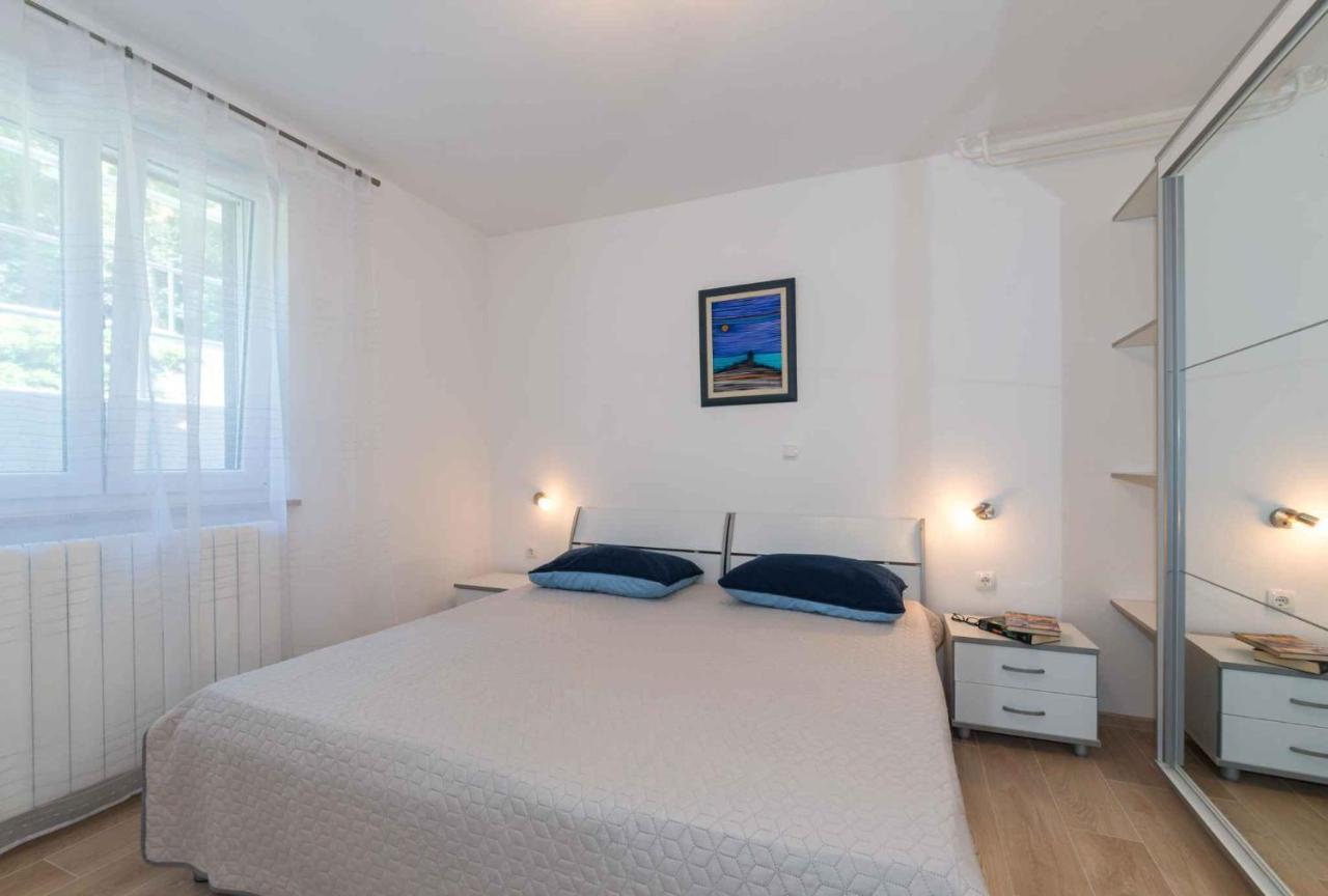 Apartments In Ravni/Istrien 30383 Екстер'єр фото