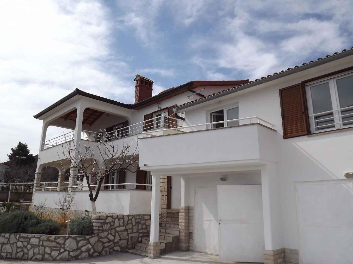 Apartments In Ravni/Istrien 30383 Екстер'єр фото